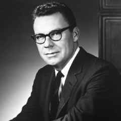 The Strangest Secret by Earl Nightingale - YouTube