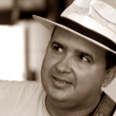 FLOR DE GIRASSOL-ALEXANDRE PÉ DE SERRA