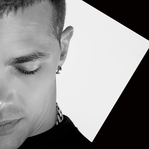 Diego Gonzalez - CRAZY REMIX FREE DOWNLOAD