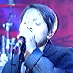 Liz Fraser & Massive Attack - "Group Four" [live, poss. 2007]