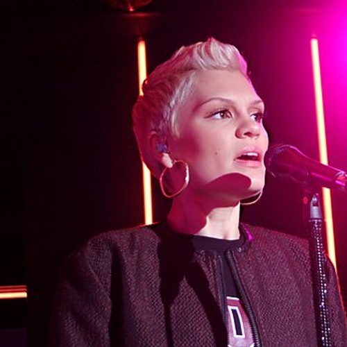 Stream JESSIEJBR.COM | Listen to Jessie J Live @ BBC Radio 1 Live Lounge playlist  online for free on SoundCloud