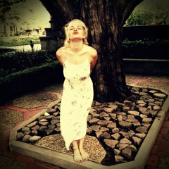 Frisco Train - Our version of this Memphis Minnie tune.