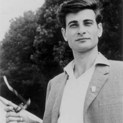 محمود درويش - إن مشيت على شارع