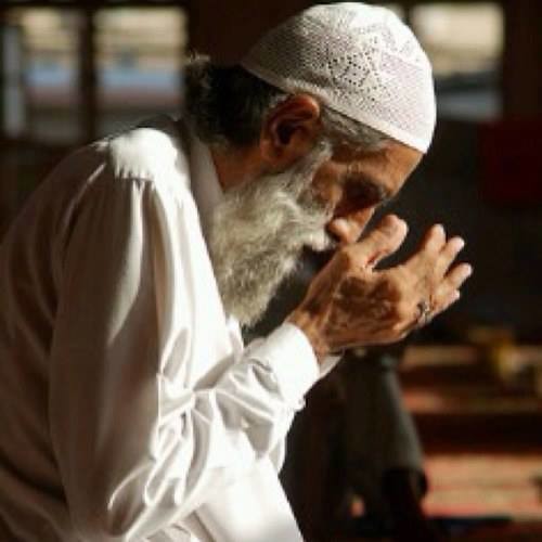 كَلاَّ إِنَّهَا لَظَى * نَزَّاعَةً لِلشَّوَى  - عبدالمحسن الحارثـي