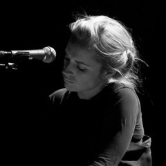 "Riverside"(Agnes Obel Cover)