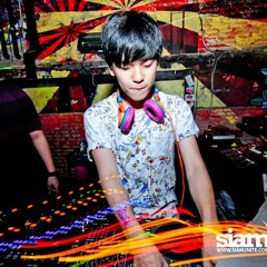 WE LOVE WE RAVE WE GLOW - DJ TAIDY RAVE & GLOW