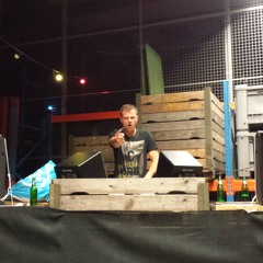 TnT a.k.a Technoboy N Tuneboy - Xkynner (Re-Shock Mash)