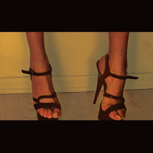 Nina Kraviz, Martin Dacar -  I´m Gonna Get You (Stefan Lange Glitchy Universe Cut)