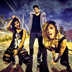 Footrocker Is Alive (Krewella Vs. Mightyfools Vs. Cash Cash & Kalkutta O'Trey Mashup)