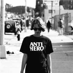 SARA SAVERY - THE DIVER