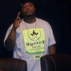 New ShIT OFF MY NEW CD ITS CALLED NO DISREPANCIES at CONCRETE STUDIOS ENGINEERED BY @Eddieroyal shout out myTEAM #BIOBOENT NEIGHBORHOOD FATBOI AND POIZEN IVEY