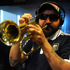 WALK ON BY (Hugo Lobo)