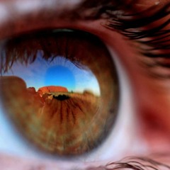 ارفع عينـــى