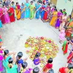 Okkesi Elakapande Gauramma - Bathukamma Song