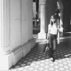 Mengintai Dari Tirai Kamar (short vocal cover)