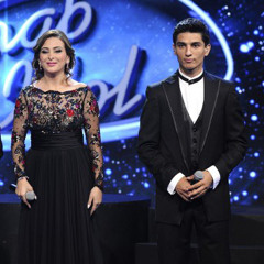 Arab Idol - mash up - فرح يوسف و محمد عساف - بيحن /انت ايه