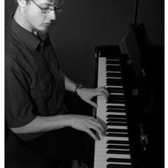 Live: Beautiful Love by Bill Evans - Ben Trigg (Piano)