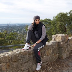 Kimence- Hold On Ft Jayde Lowther