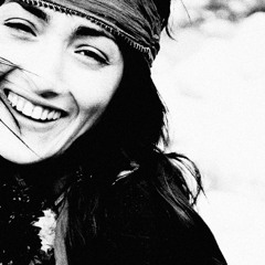 Hindi Zahra - Stand Up