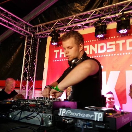 JOHNNY NAPALM @ TOXIC SICKNESS RADIO -THE DARK ASYLUM IIX (EARLY FRENCHCORE SET) 15.08.2013