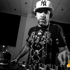Mark Radford Live @ #UKZooParty - Golden Palace - October 2013