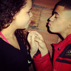 Mc Theus e Grupo Trevo De Paz - Garota Linda e Elegante