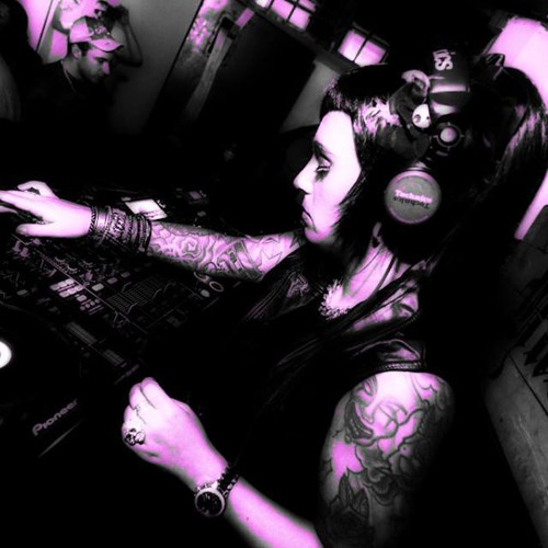 THE APPRENTICE PRESENTS SPECIAL GUEST S'APHIRA EXCLUSIVE GUEST SET @ TOXIC SICKNESS RADIO | 14.10.13