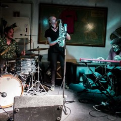 Mette Rasmussen/Alan Silva/Ståle Liavik Solberg - Blow Out (Excerpt I)