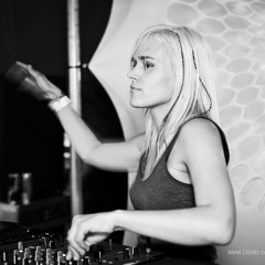 Snippets of my DJ set at the Village - Give It Horns :)