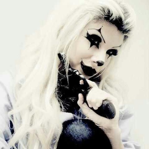 Ms.Krazie Mas Vale Sola