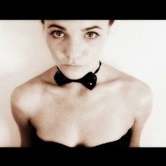 Laura Lane -  Set Me Free