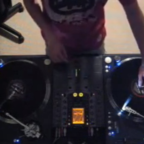 ARCHIVES DJ Ravine's Non Mainstream Happy Hardcore Mix 06-02-2007