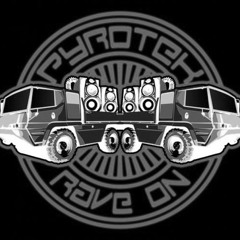 SuBuRbASs - Live @ PYROTEK-TRIBTEK Free Party_23.11.2K3 / Torino / Italy