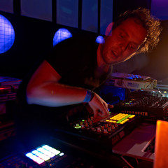 PHON.O live @ Krake Festival - 2013-08-09 (Suicide Circus)