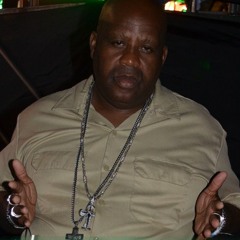 CLASSIC! METROMEDIA vs BODYGUARD vs GEMINI 1990 FEAT. PAPA SAN & PETER METRO (4 OF 5)