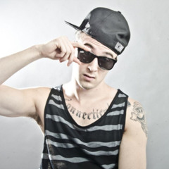 Chris Webby (ft. Mac Miller) - I need a Dollar