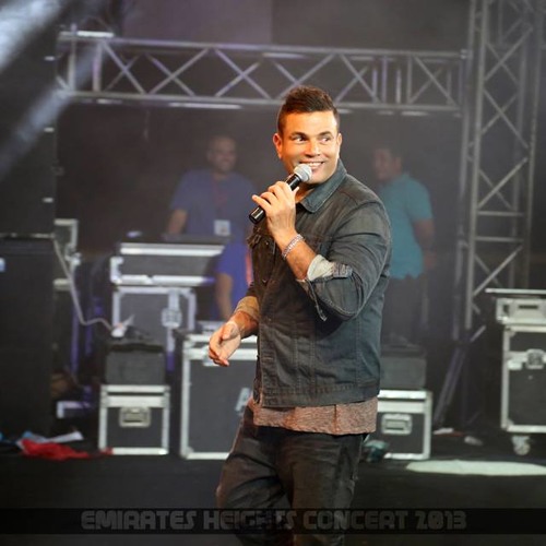 Amr Diab - A7lm B2eh (LIVE‎) عمرو دياب - أحلم بأيه
