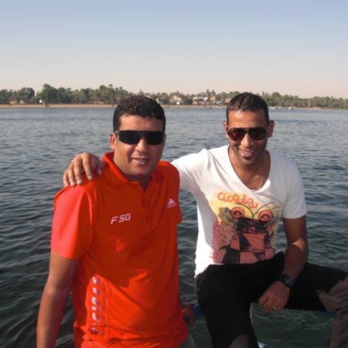 الثنائى احمد وصالح فى حفلة اسوان حصرى الجزءالاول2013