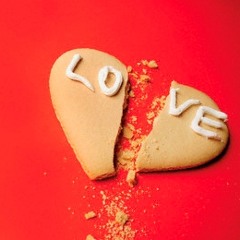 Pupus (aku mencintaimu lebih dari yang kau tau)