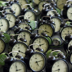 Sound Travell3r - Time is ticking (original mix) Free Dl 320klbps