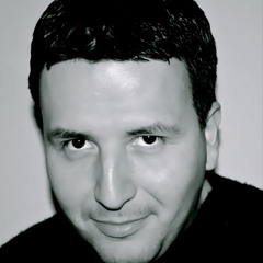 Mauri And His Crazy Characters