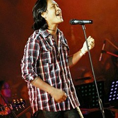 အတိတ္ၿမက္ခင္းစိမ္း { ေလးၿဖဴ }