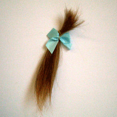 Keeping locks of hair and baby teeth - 24 Oct