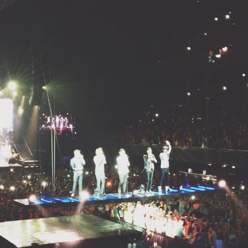 One Direction What Makes You Beautiful Live Tmht 03 05 13 By