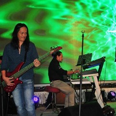 ေလးျဖဴ (သီခ်င္းအမည္မသိပါ)