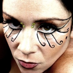 Stacey Curran - Here's One For The Radio..