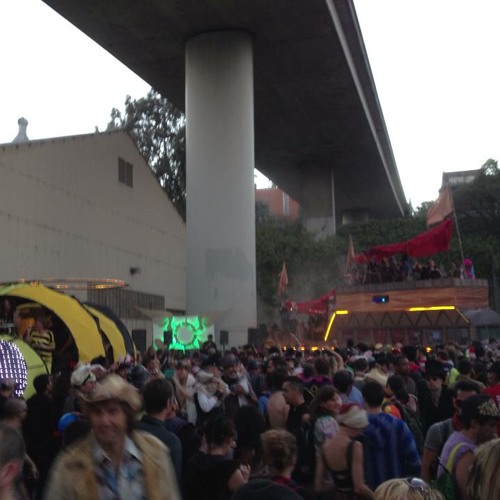 SF Decompression 2013,  Janky Barge/ Apis Bee/ Airpusher Stage - Edmundo's 9pm set