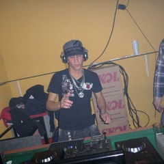 Mc Gui & Nego Blue - Ela Quer Remix Dj Dalvanio Mpc 2014!