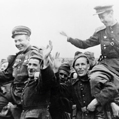 Клавдия Шульженко "Синий платочек"