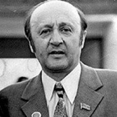 Fikret Amirof Men Seni Araram من سنی آرارام(دنبال تو میگردم)-فیکرت امیر اف